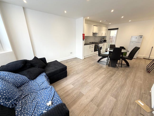 1 Bedroom Flat to Rent W/ Garden in Tottenham Hale Main Photo