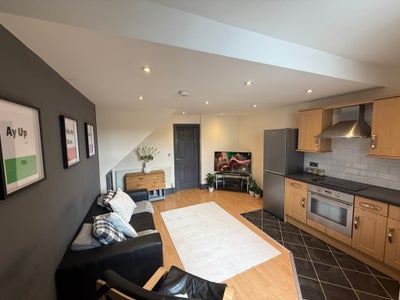 3 Bed Student Apartment- S11 - 26/27 academic year Main Photo