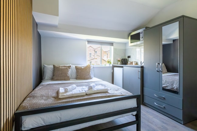 No Fees | Private Ensuite Room in Hackney  Main Photo