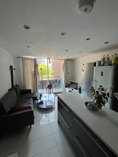Room available in Swiss Cottage/Primrose Hill 🤍 Main Photo