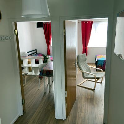 Student Friendly 2-Bed Flat – Ravensbourne/Escape Main Photo