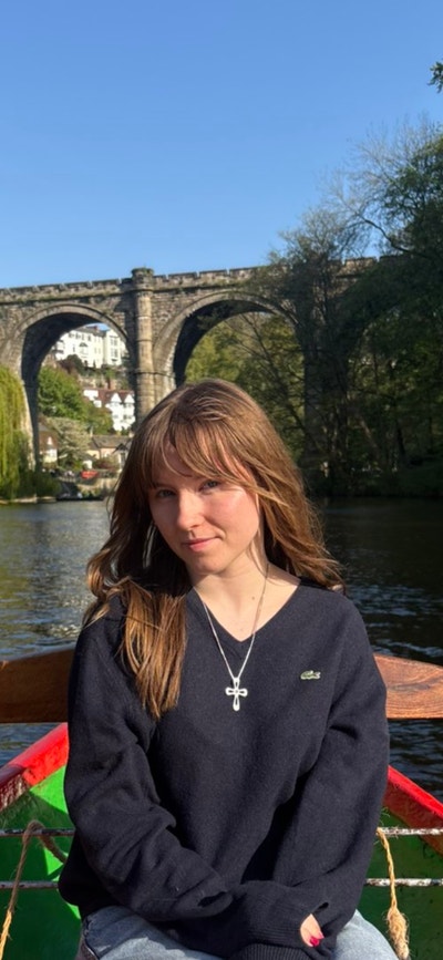 22 Year old looking for a double room! Main Photo