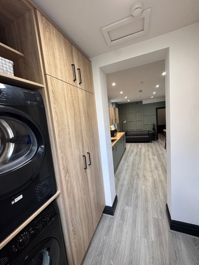 🔥 2 Stunning Rooms | Bills Included | No Deposit Main Photo