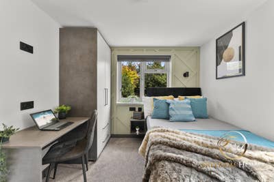  Luxury Living On Chandos Street Main Photo