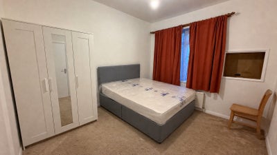 Large Double Room | Ready Now | Stratford E15 Main Photo