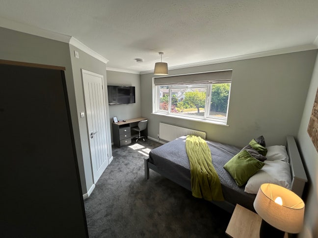 Professional Houseshare Main Photo