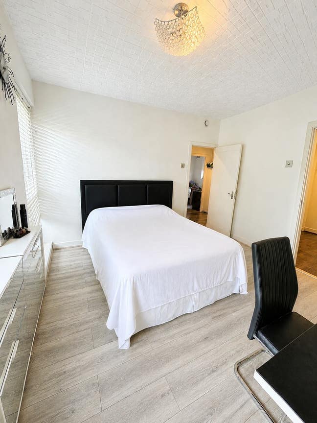 Live in Shoreditch | Room with Private Balcony 🎉 Main Photo