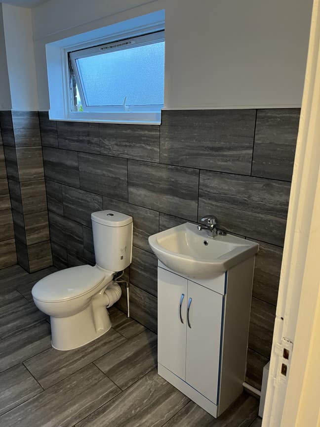 Well Maintained 3 bedroom house  Main Photo