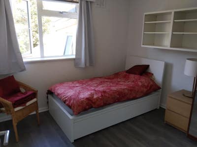 Cosy Rear Single Bedroom | Available Now  Main Photo