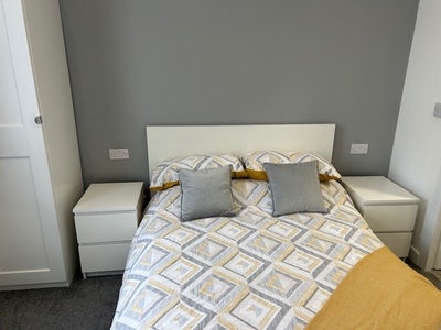 En-suite double room  Main Photo