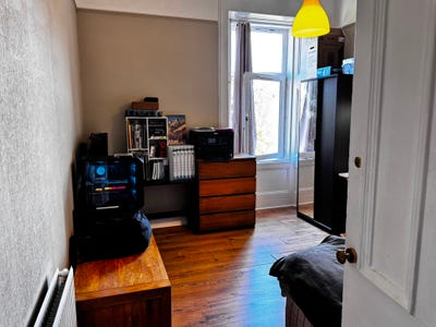 Shawlands Double Bedroom Main Photo