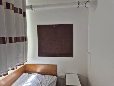 Ensuite Single Bed room Main Photo