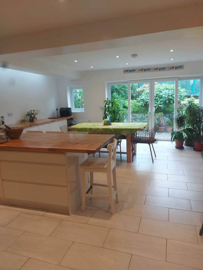 2 Single rooms in a shared house Main Photo