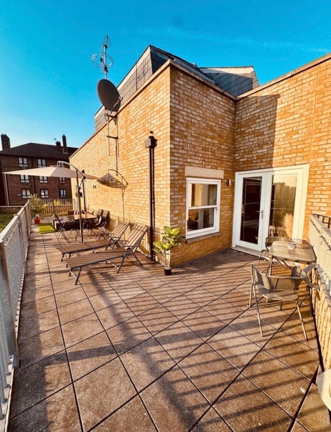 Huge en-suite room + gorgeous roof terrace Main Photo