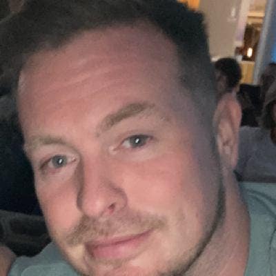 Looking for nice genuine person to split rent with Main Photo
