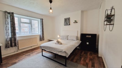 4 Doubles in Flat close to Stepne -Queen Mary Main Photo