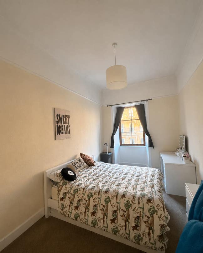 Double Room Available – Beautiful West End Flat  Main Photo