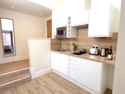 Mishka, Furnished Stylish Studio in West Bridgford Main Photo