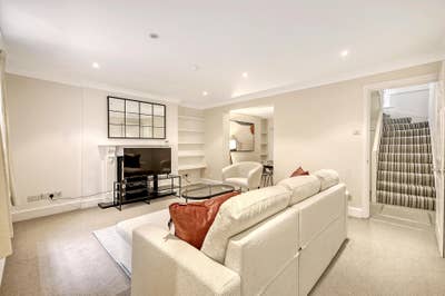 Flat 1, 4 Sandwich Street Main Photo