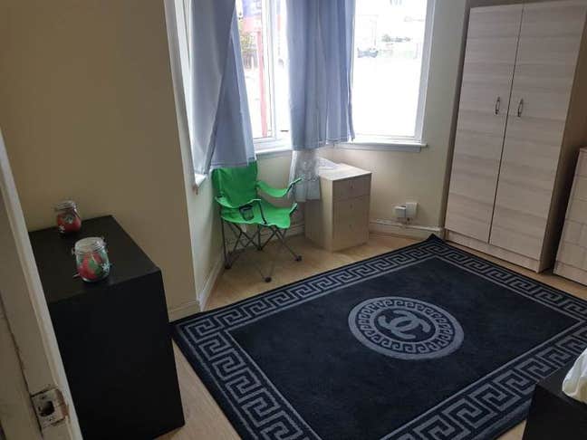 ✨ Spacious Double Room Available – Edmonton N9✨ Main Photo