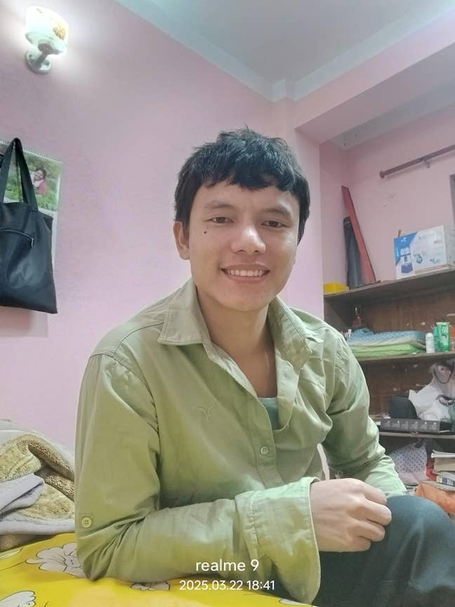 Student Male seeks a single or double room Main Photo