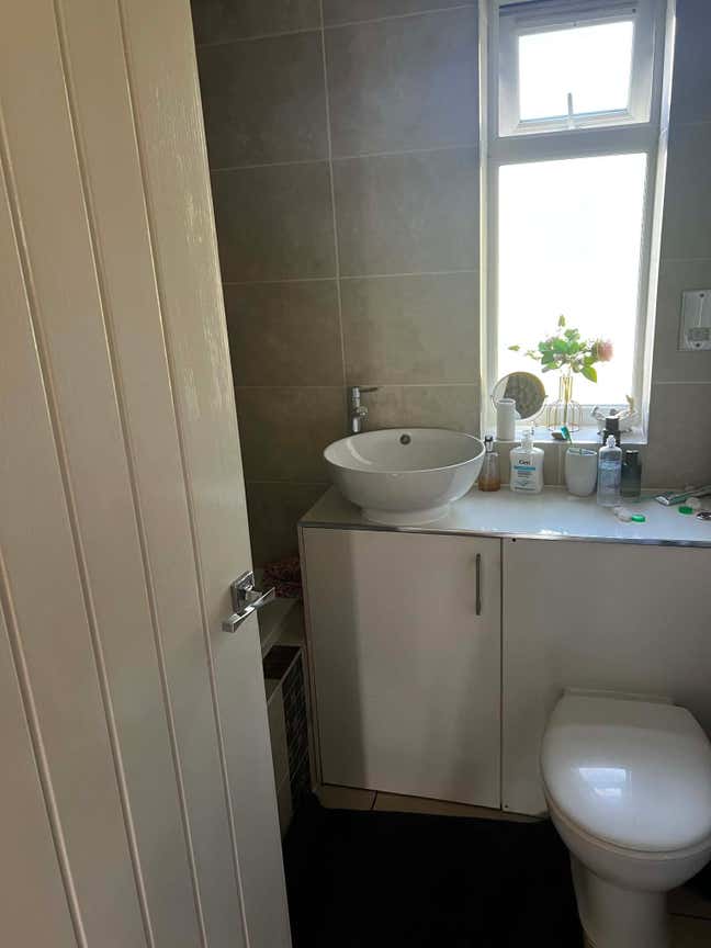 Double room available during Edinburgh Fringe Main Photo