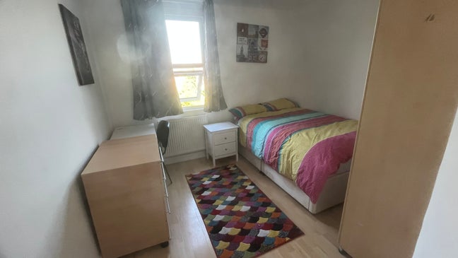 Double room in fab house, all bills, wifi, garden Main Photo
