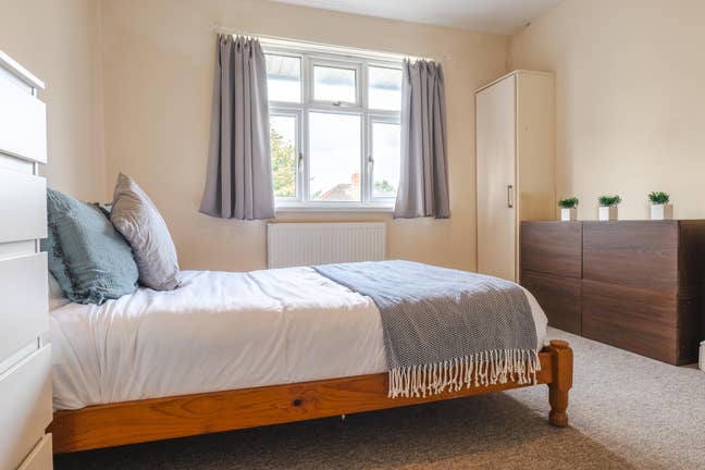 🏠 Room in brand new 4 bed, all Bills included Main Photo