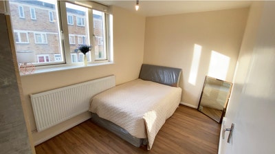 5 rooms available in terraced house in Bermondsey  Main Photo