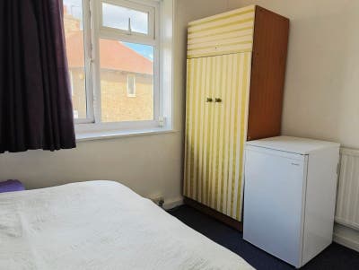 Single Room in Shepherds Bush Main Photo