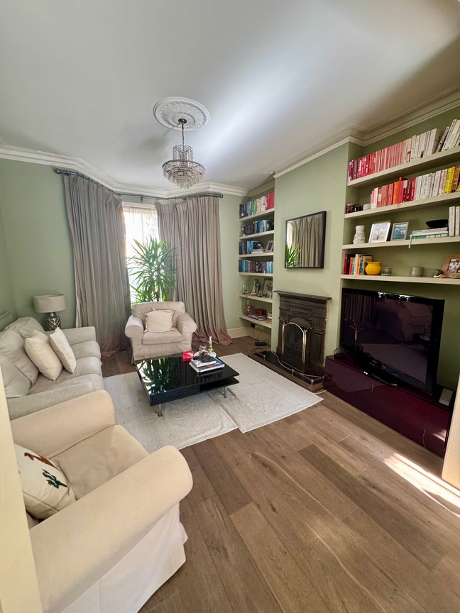 Two rooms available in a West London home Main Photo