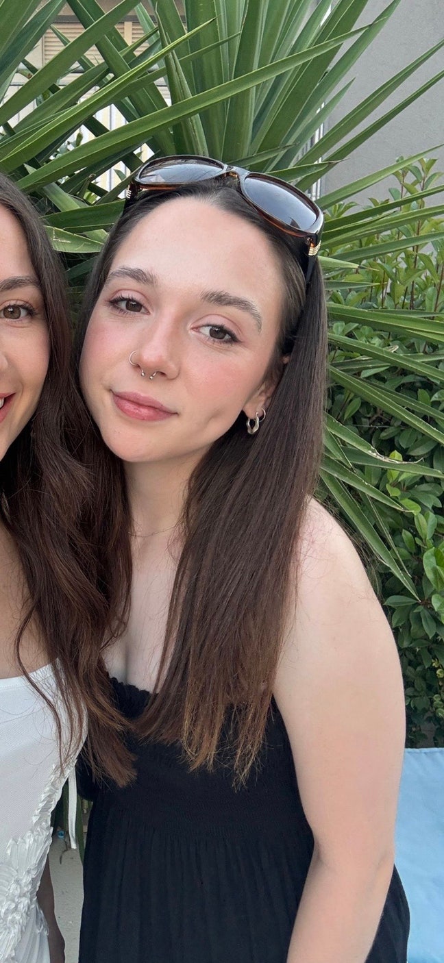Looking For a 4th Housemate Main Photo