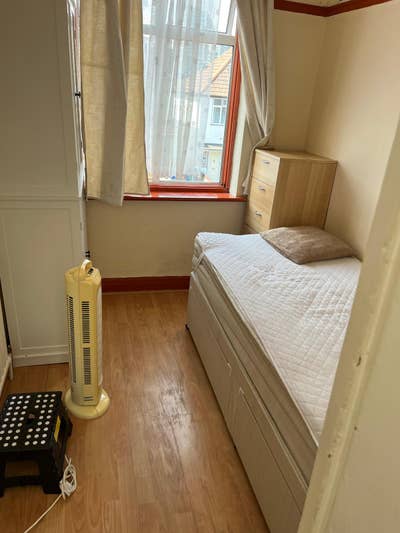 1 single room box room for rent  Main Photo