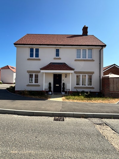 Double Bedrooms, in detached house, all bills inc  Main Photo