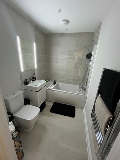 Large Single Room in 2 Bed Flat. Female Preferred Main Photo
