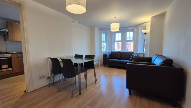 1 Bed Flat Available August - Secure Parking Main Photo