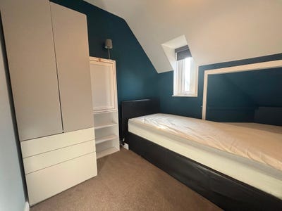 Single furnished room Main Photo
