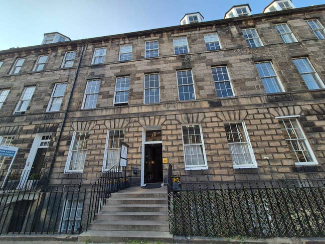 Fully furnished Single room in Edinburgh New Town Main Photo