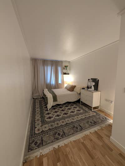 Peaceful Large Ensuite Room by North Greenwich  Main Photo