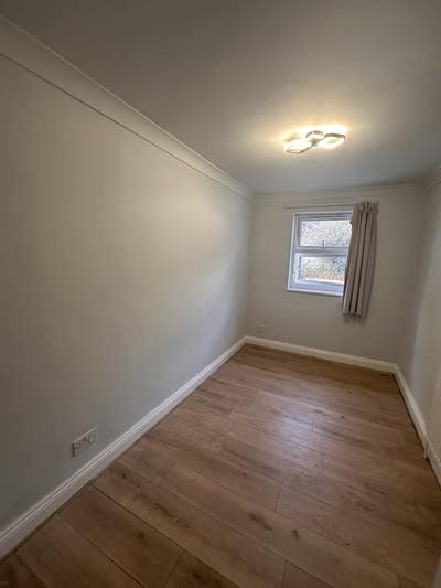 Cosy double room in 3 bed house Main Photo