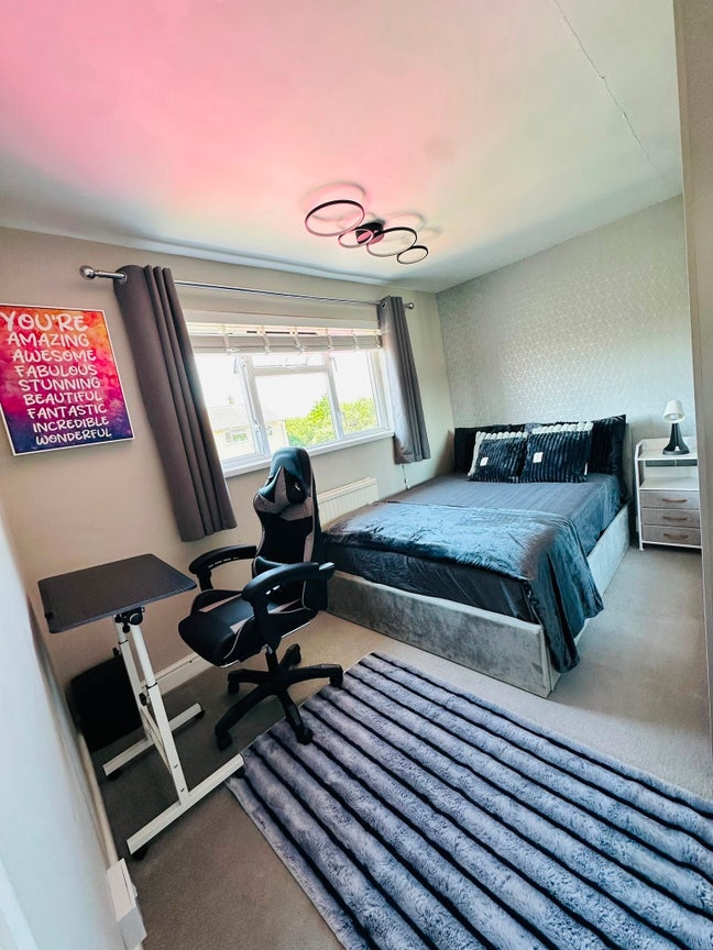 Furnished room to Rent 7 min to GWH  Main Photo