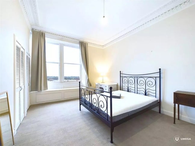 Double room with on suite in Comley Bank Main Photo