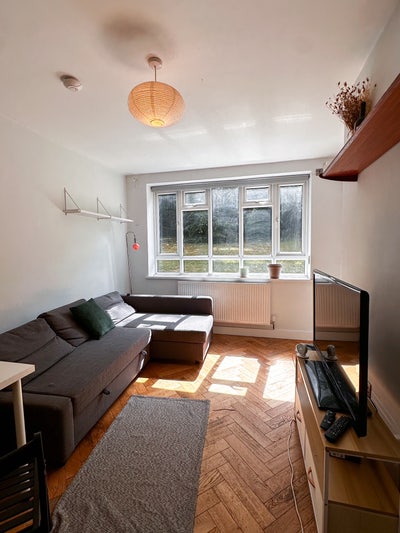 Lovely NW2 Room Near West Hampstead & The Heath Main Photo