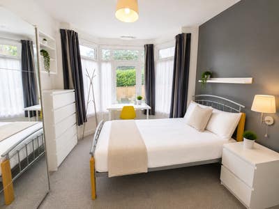 ** 💎 Lovely En Suite QE/UoB - All Bills Included! Main Photo