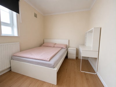 1 Bright Rooms in White City  W12 Main Photo