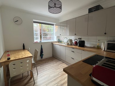 Two double bedrooms with bathroom each Main Photo