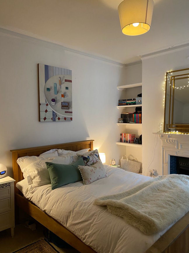 1 double room available in Putney Main Photo