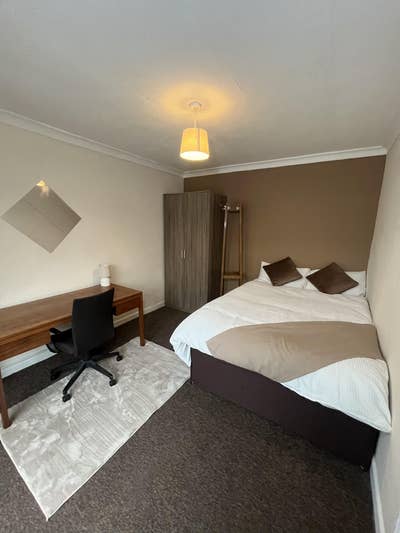 🏡 2 Luxury Rooms Available | Near Cowley Rd Main Photo