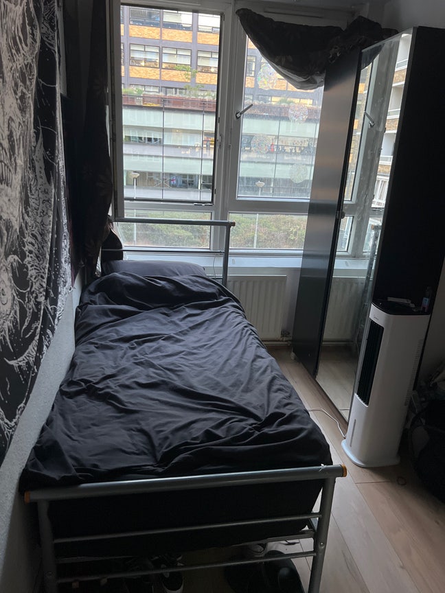 Single bedroom Sublet in Old street  Main Photo