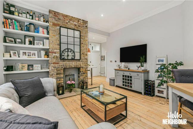 Bright Double Room in Modern 2-Bed Flat  Main Photo